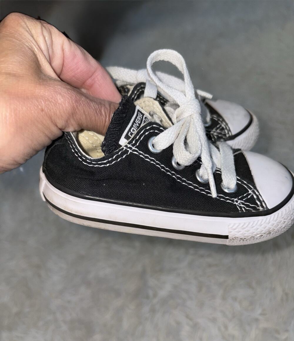 Converse All Star Toddler Sz. 5 Classic Black Lace Sneakers. Cute, Comfortable